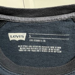 Levi’s Men’s T Shirt Size L 2-Toned Blue Waffle Knit Thermal Cabincore