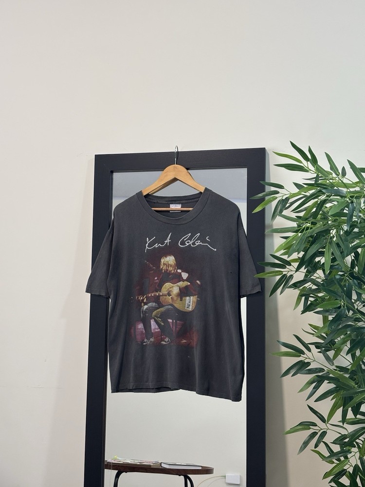 Vintage 90s Kurt Cobain MTV Unplugged Tshirt Large