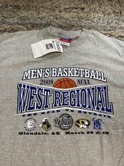 NCAA 2009 Mens Basketball West Regional Champion Size Large Gray Glendale AZ
