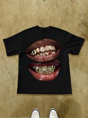 Fashionable Women’S New Round Neck Design Featuring Trendy Artistic Lip Pattern