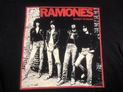Ramones Band Shirt Mens Large 2011 Rocket To Russia Graphic Black Red Y2K Punk