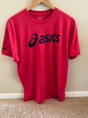 EXCELLENT Mens Asics Activewear T-Shirt Red Size L Dark Blue Logo 50/50 Blend