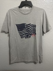 Under Armour Freedom Big Flag USA T Shirt Mens Small Gray Patriotic Graphic Tee