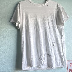 White shirt with Pato O’Wards signature and other Indycar drivers ￼