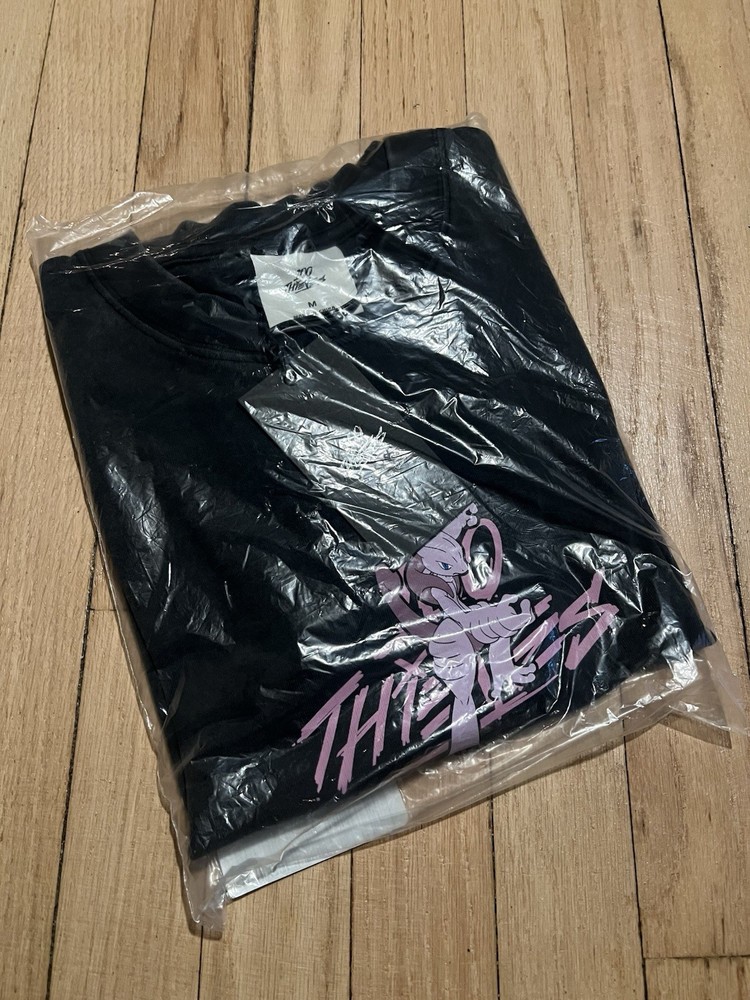 100 Thieves Meta Mewtwo X Pokemon Go Fest 2026 Black T-Shirt Men’s Size M