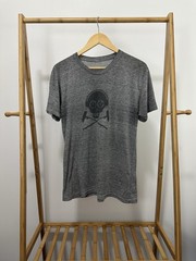 VTG Gradient Faded Worn Paper Thin Burnout Skull Audio Mixer Gray T-Shirt M