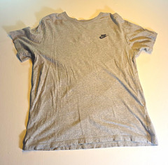 Nike Men’s Gray L Solid Crew Neck Short Sleeve Logo T-Shirt The Nike Tee P105