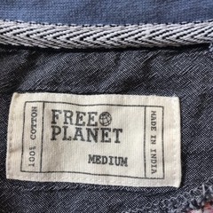 Free Planet Mens M T-Shirt Surf Board Palm Trees Beach Print Short Sleeve Cuff