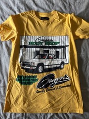 John Geiger Designer Men’s Body Shop T-Shirt, Yellow, Brand New, Never Worn