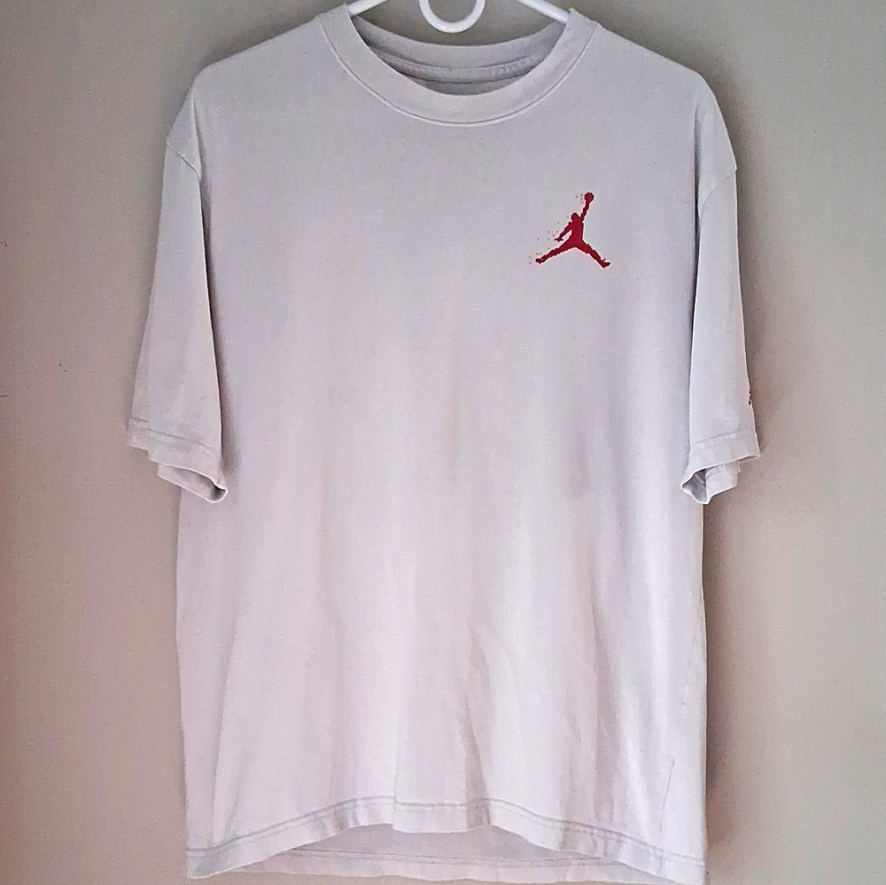 Jordan Jumpman White/Red Graphic Logo Tee M Regular Fit Short Sleeve Crew Cotton