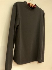 GUESS X-small Crew Neck Long Sleeve Shirt, FREE SHIPPING IN THE US48 CONTINENTAL