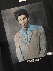 NEW Unisex SEINFELD “THE KRAMER” T-shirt – Size Large