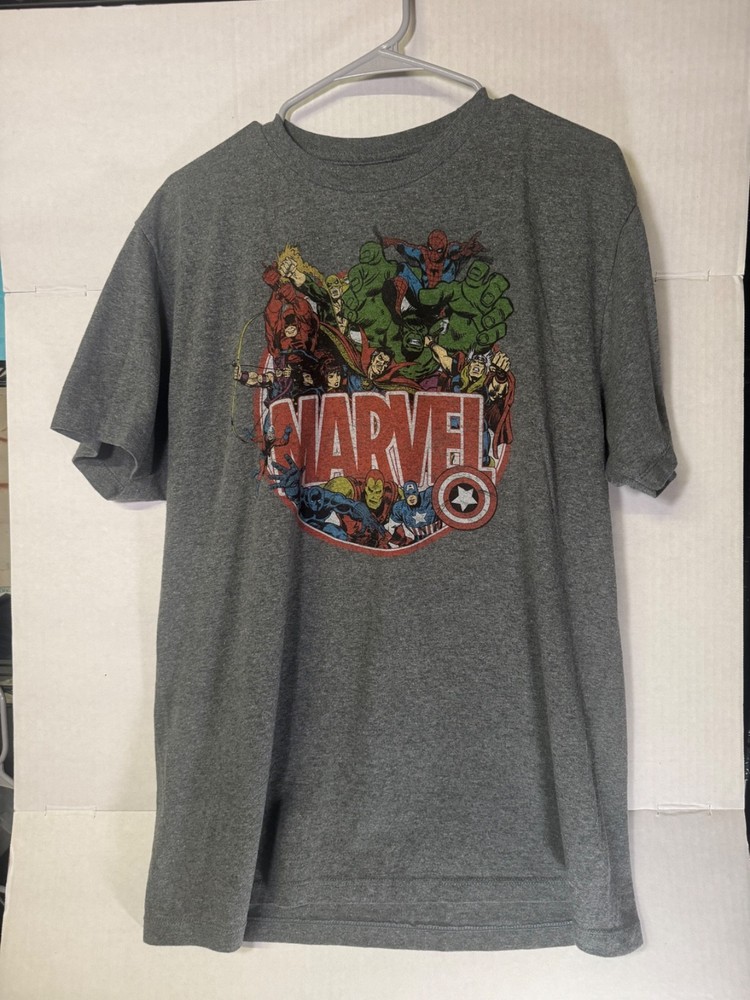 Marvel Super Heroes Graphic T-Shirt Spider-Man Hulk Captain America Men’s Large