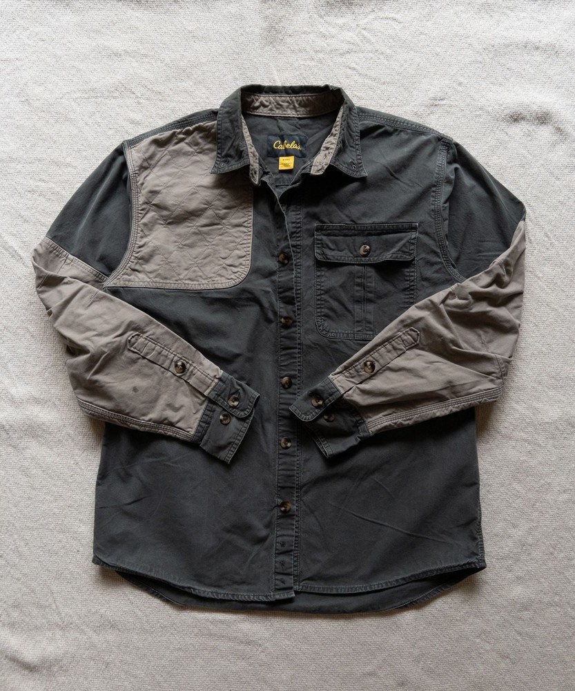 Cabela’s Men’s Long Sleeve Shooting Shirt with Quilted Shoulder Patch Medium Y2K
