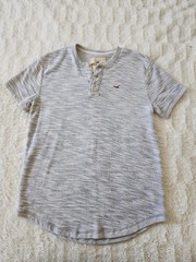 HOLLISTER Mens Textured Boucle Short Sleeve Henley Marled Gray S