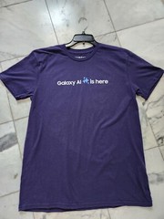 Samsung ‘Galaxy Ai is Here’ Logo T-Shirt Size Small New!