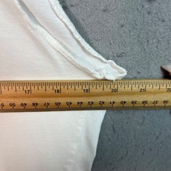 Uniqlo Mens Size Small White Sleeveless Supima Cotton T-Shirt