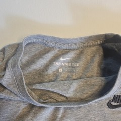 Nike Men’s Gray L Solid Crew Neck Short Sleeve Logo T-Shirt The Nike Tee P105