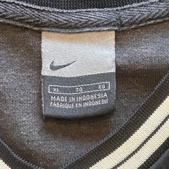 Vintage Y2K Nike V-Neck Athletic Shirt Black Gray Embroidered Swoosh. XL
