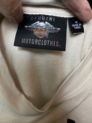 Men’s Long Sleeve Beige Harley Davidson Pull Over Shirt Size Med