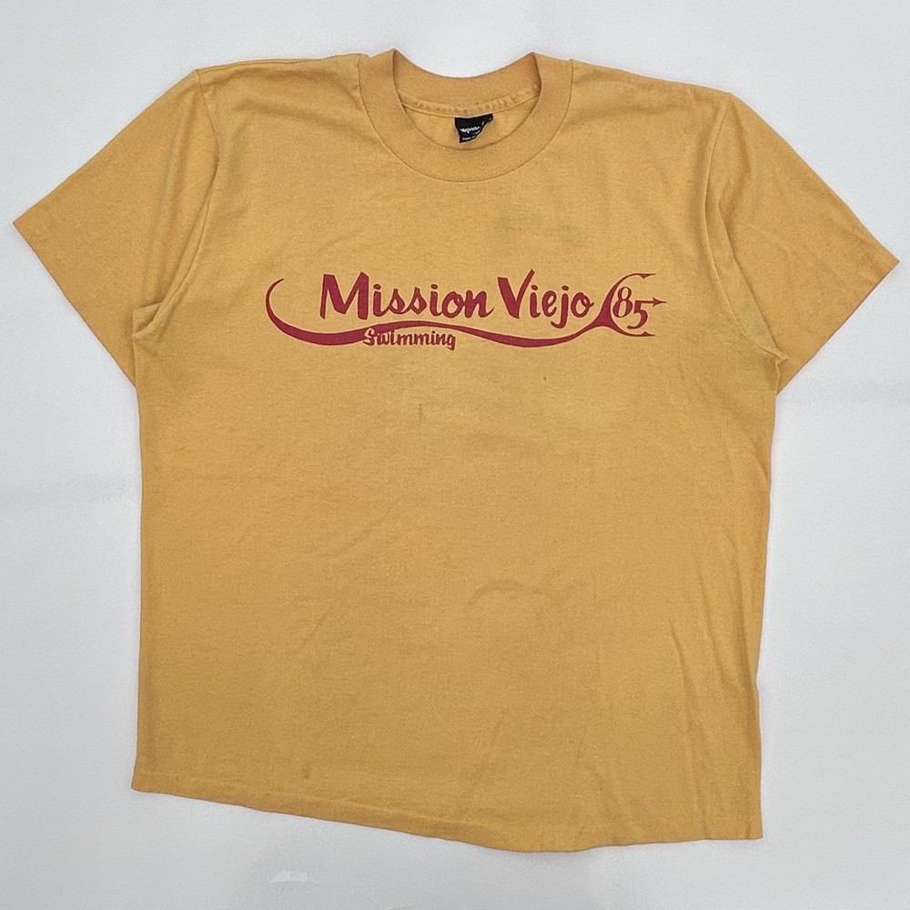 True Vintage 80’s Mission Viejo Diablos Swimming T Shirt Men’s Large Yellow USA