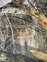 Realtree Edge T Shirt Adult Size XL/XG Green Camo Long Sleeve Polyester