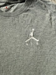 Nike Air Jordan Embroidered Jumpman T-Shirt Size Medium Gray