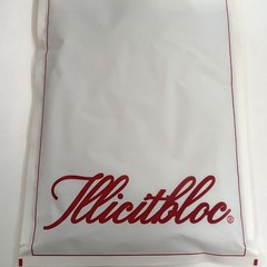 Illicit Bloc China Vase T-Shirt Ecru White Large 300GSM 100% Cotton (L) Sample