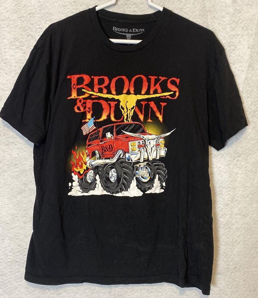 Brooks & Dunn 2013 Metal Rodeo Graphic Band Tour T Shirt Size Medium