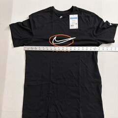 Nike Tokyo Japan Exclusive Swoosh Black Orange T Shirt Size Medium. IB8036-010