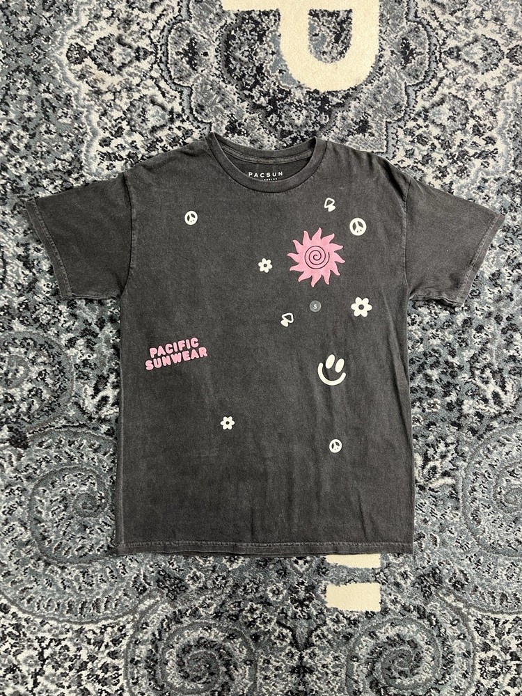 Brand New Vintage Style Mens PacSun charcoal gray Happiness t-shirt Size Small