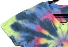 Handmade Tie Dye Spiral Pattern Multicolor Rainbow Large Shirt 21.5″ W X 28″ L