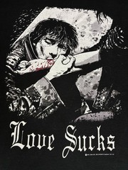 Fashion Victim Shirt Size XL 1990s Vampire “Love Sucks” Single Stitched USA