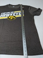 Iowa Hawkeyes Mens shirt XL Football NCAA genuine brown shirt New