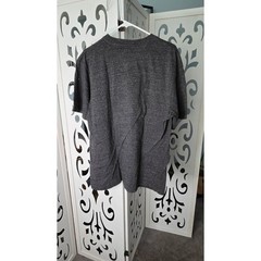 LRG Hello Kitty Apple Graphic Tee Gray Marled Kawaii Shirt Women’s Large nwot