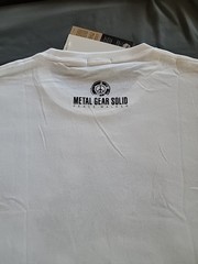 Uniqlo Metal Gear Solid Peace Walker sz L T-shirt