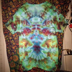 Quality Handmade Tie-dyed T Shirt 100% Cotton Unisex Large “Psychedelic Bloom!”