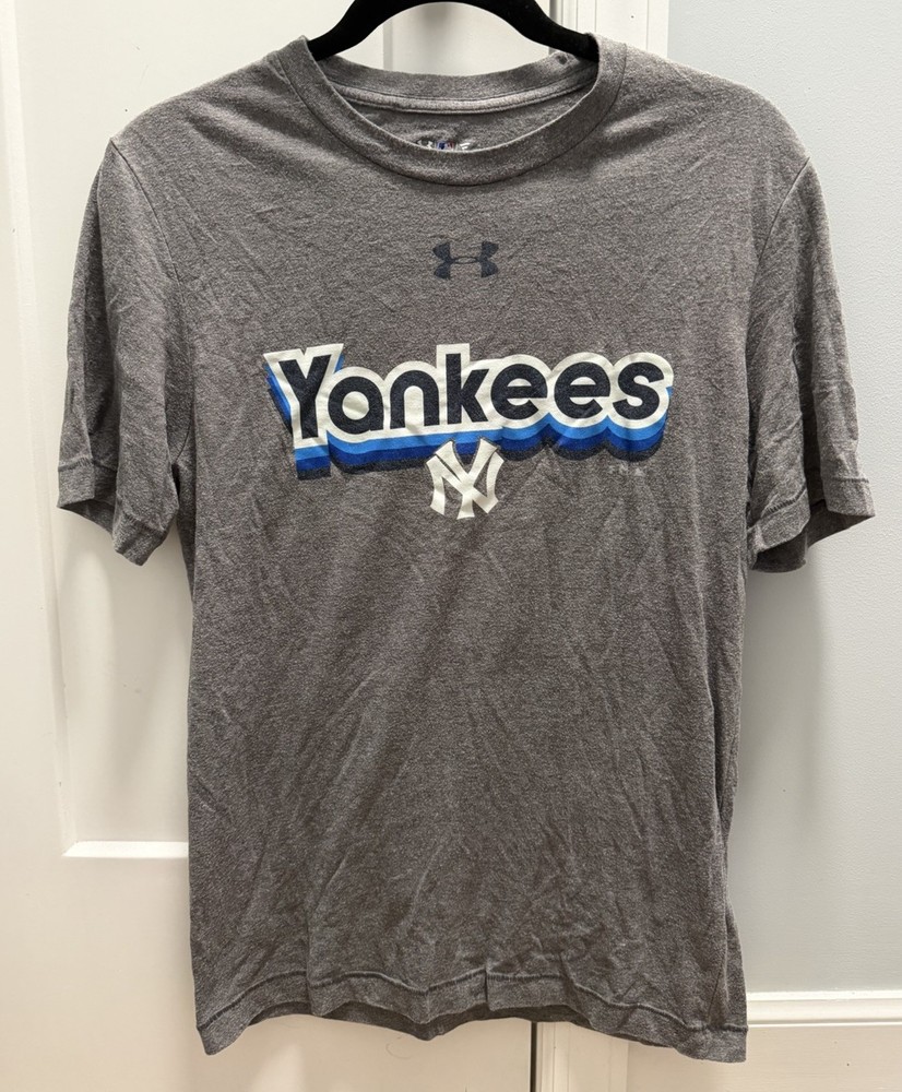 Under Armour Yankees Logo Gray Men’s T-Shirt Size S