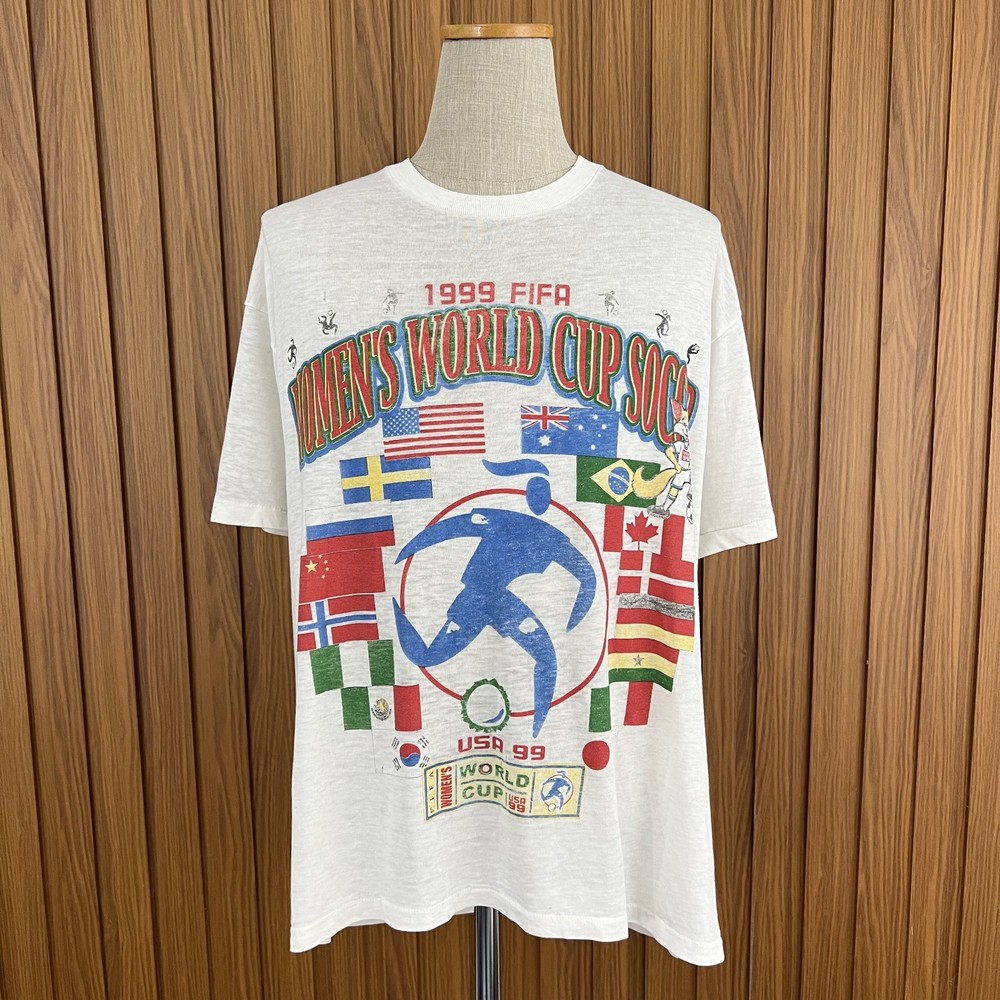Vintage 90s Paper Thin FIFA Women’s World Cup USA Soccer Flags Graphic Tee XL