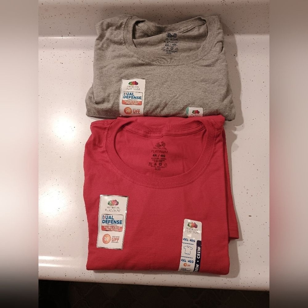 Fruit of the Loom Dual Defense Men’s Short Sleeve Tees in Gray and Red 4XL