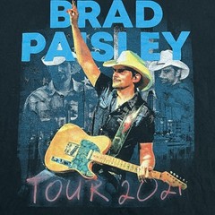 Brad Paisley Tour 2021 Concert T-Shirt Mens XL Black Fruit of the Loom Cotton