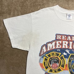 Vintage 2001 Real American Heroes NYC T Shirt Mens L White FDNY NYPD Delta Tag