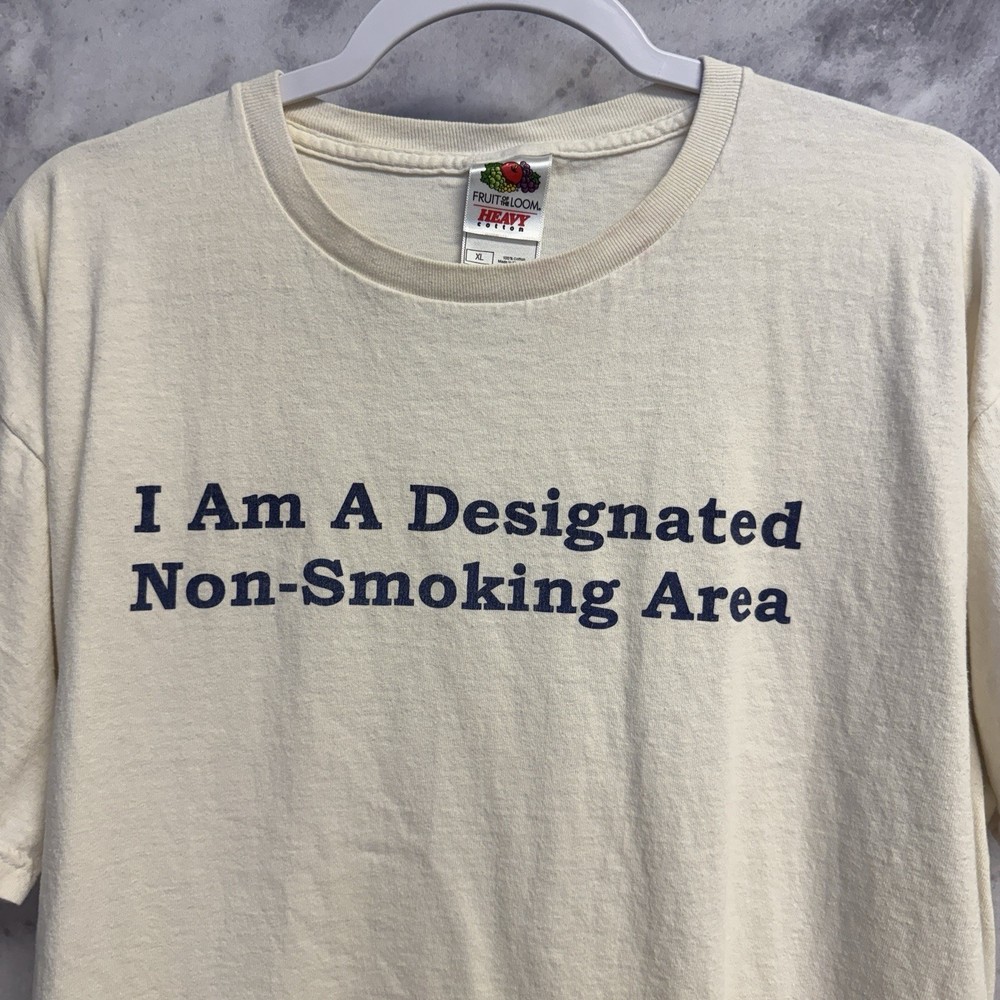 Vintage Funny “I am a designated Non Smoking Area’ T Shirt Mens XL Y2K