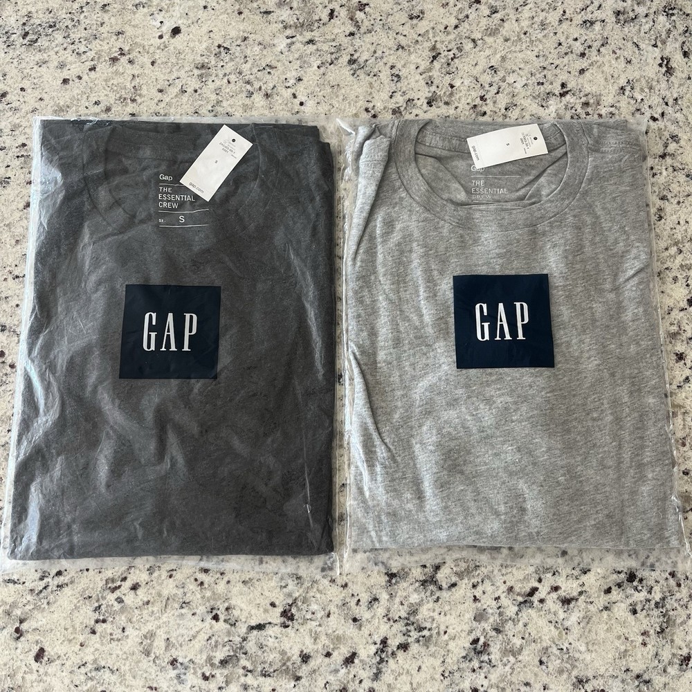 GAP The Essential Crew Men’s Long Sleeve Crew Neck T-Shirt Lot 2 S Gray