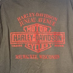 Harley Davidson Shirt Mens Large Long Sleeve Pocket Juneau Ave Milwaukee WI Gray