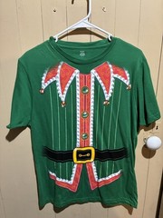 Men’s Holiday Time Green Elf Short Sleeve Tee – Size M (38/40)