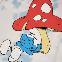 NEW SMURFS TIE DYE T SHIRT MENS SMALL S BLUE WHITE MUSHROOM NWT