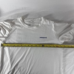 Patagonia Shirt Mens SMALL Short Sleeve Crew Neck White SWIMP SHIRT 50+ UPF 2Z