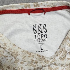 TOPO Designs River T Shirt Mens Large Camo Performance Zip Pocket Hiking Outdoor