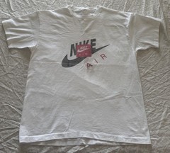 Men’s vintage single stitch Nike Air white tee with nice center graphic No Tag